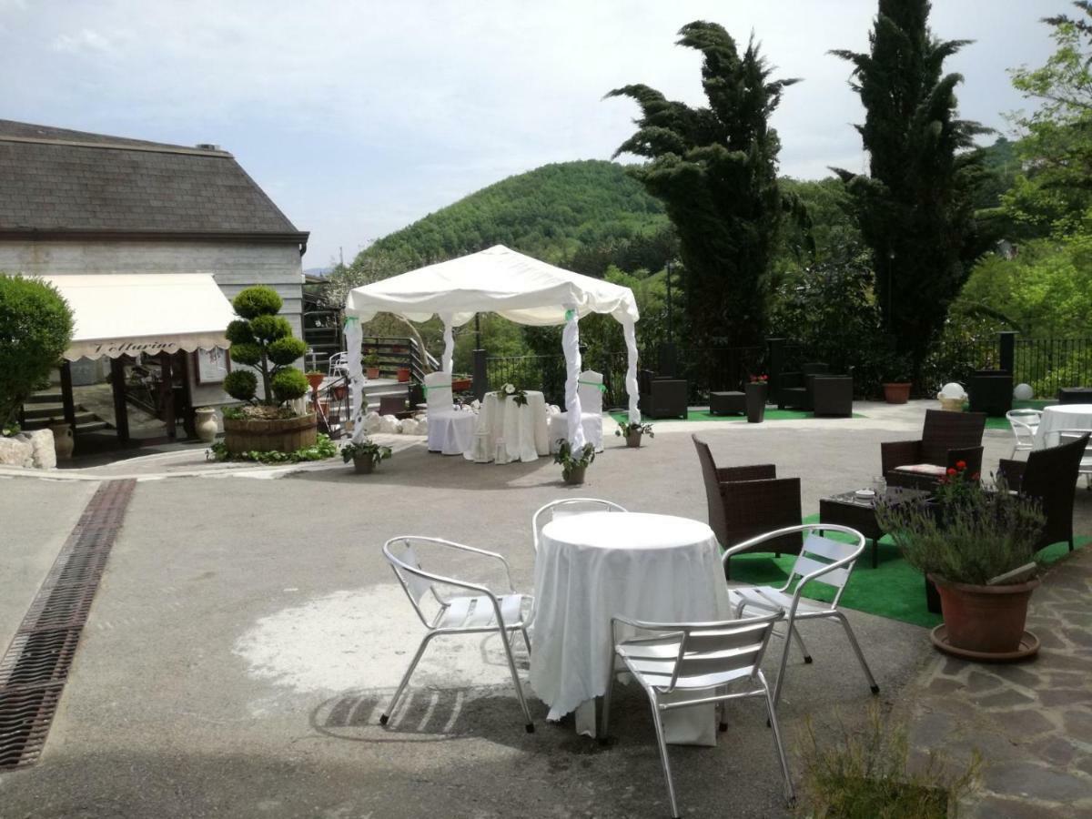Hotel Il Volturino Calvello Exterior foto